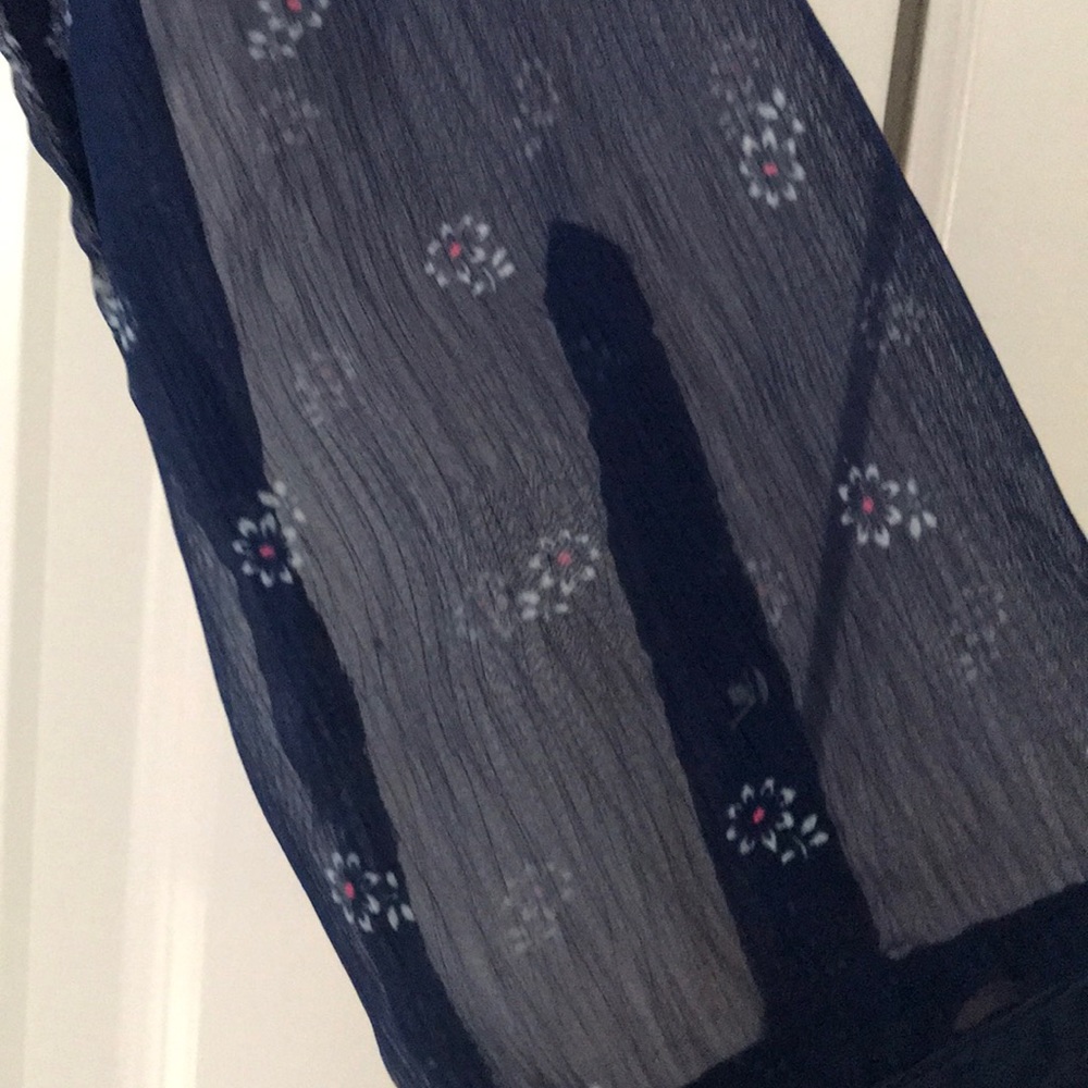 Sheer Button down - Picture 5 of 6